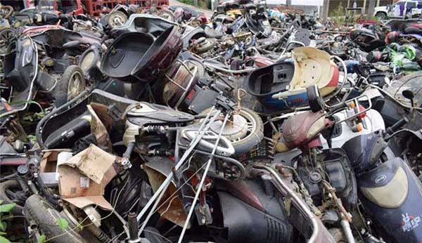 報(bào)廢的汽車、電瓶車、新能源汽車1.jpg