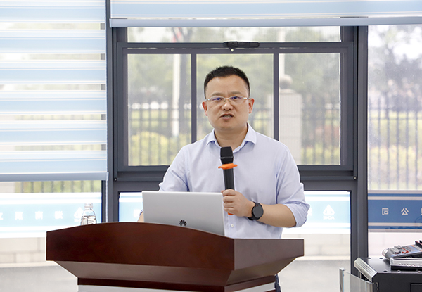 頂立科技副總經(jīng)理胡祥龍.JPG 頂立科技副總經(jīng)理胡祥龍.JPG