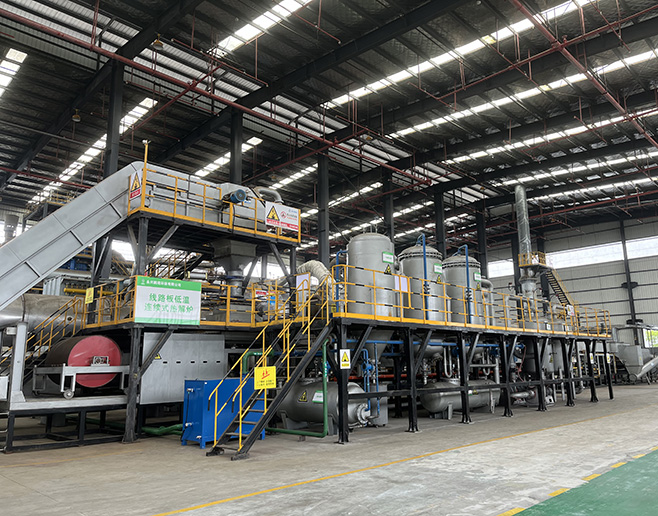 廢線路板連續(xù)無(wú)氧熱解回收成套裝備 廢線路板連續(xù)無(wú)氧熱解回收成套裝備