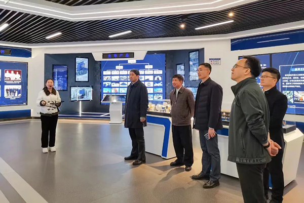 校企合作促發(fā)展——頂立科技與江西理工大學簽署人才聯(lián)合培養(yǎng)合作協(xié)議 (3).jpg 校企合作促發(fā)展——頂立科技與江西理工大學簽署人才聯(lián)合培養(yǎng)合作協(xié)議 (3).jpg